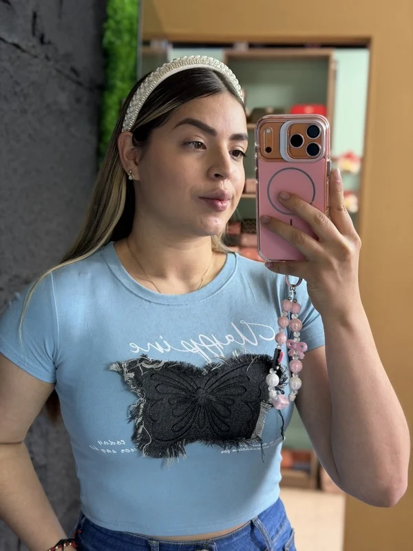 Camiseta con Mariposa de Jean